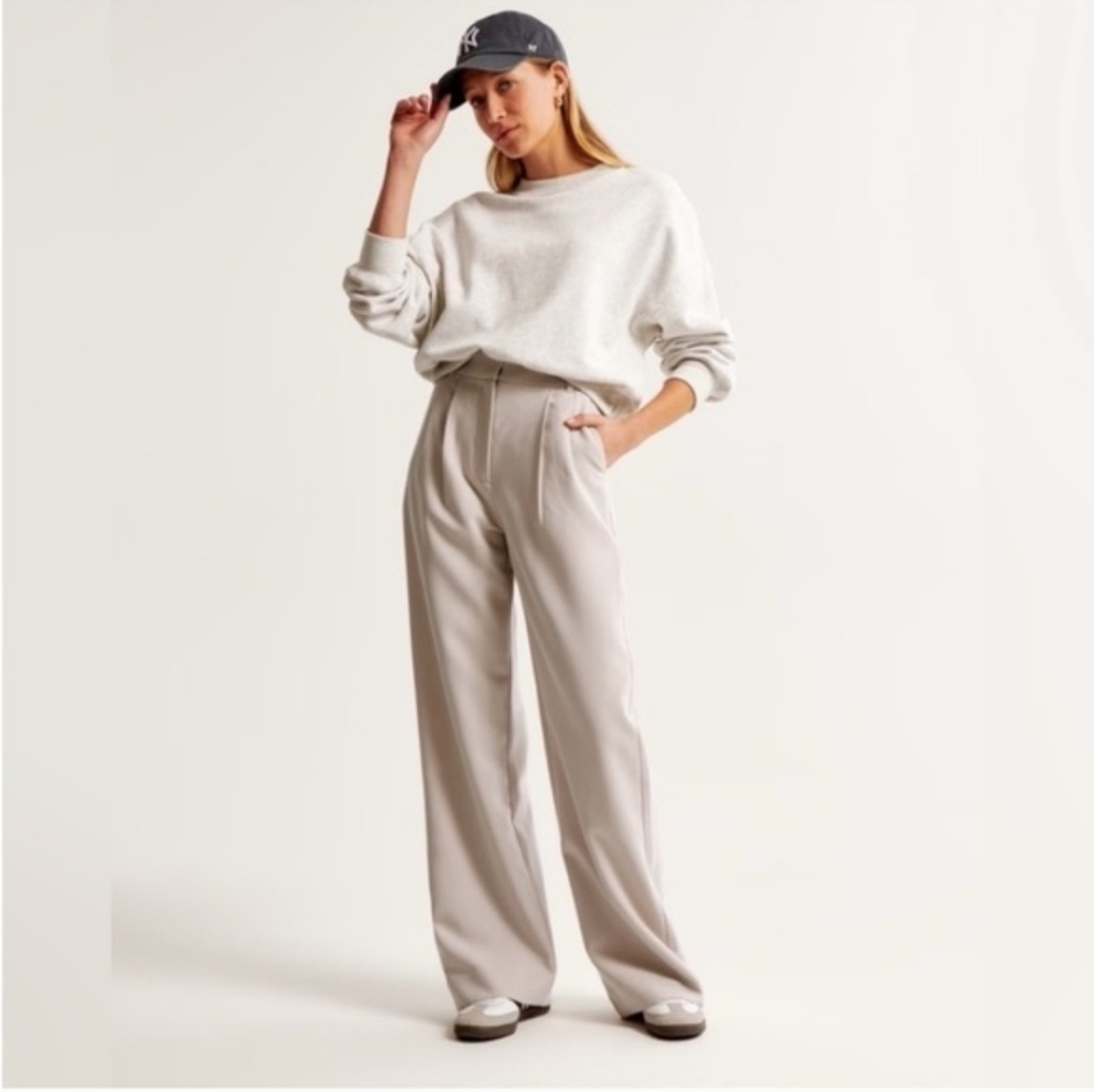 Elegant Gray Women's Pants